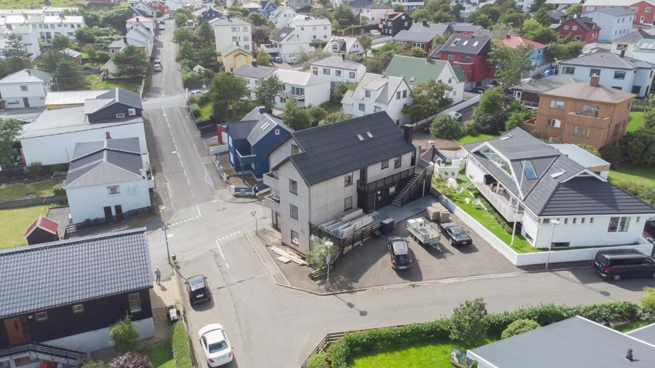 The Bird / Guesthouse / 10 Min Walk Downtown Tórshavn Eksteriør billede