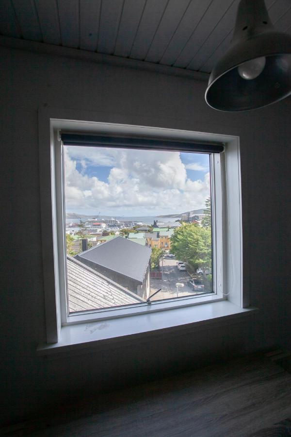 The Bird / Guesthouse / 10 Min Walk Downtown Tórshavn Eksteriør billede